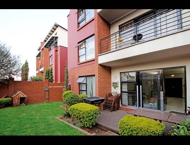 2 BEDROOM APARTMENT FOR SALE IN GREENSTONE HILL